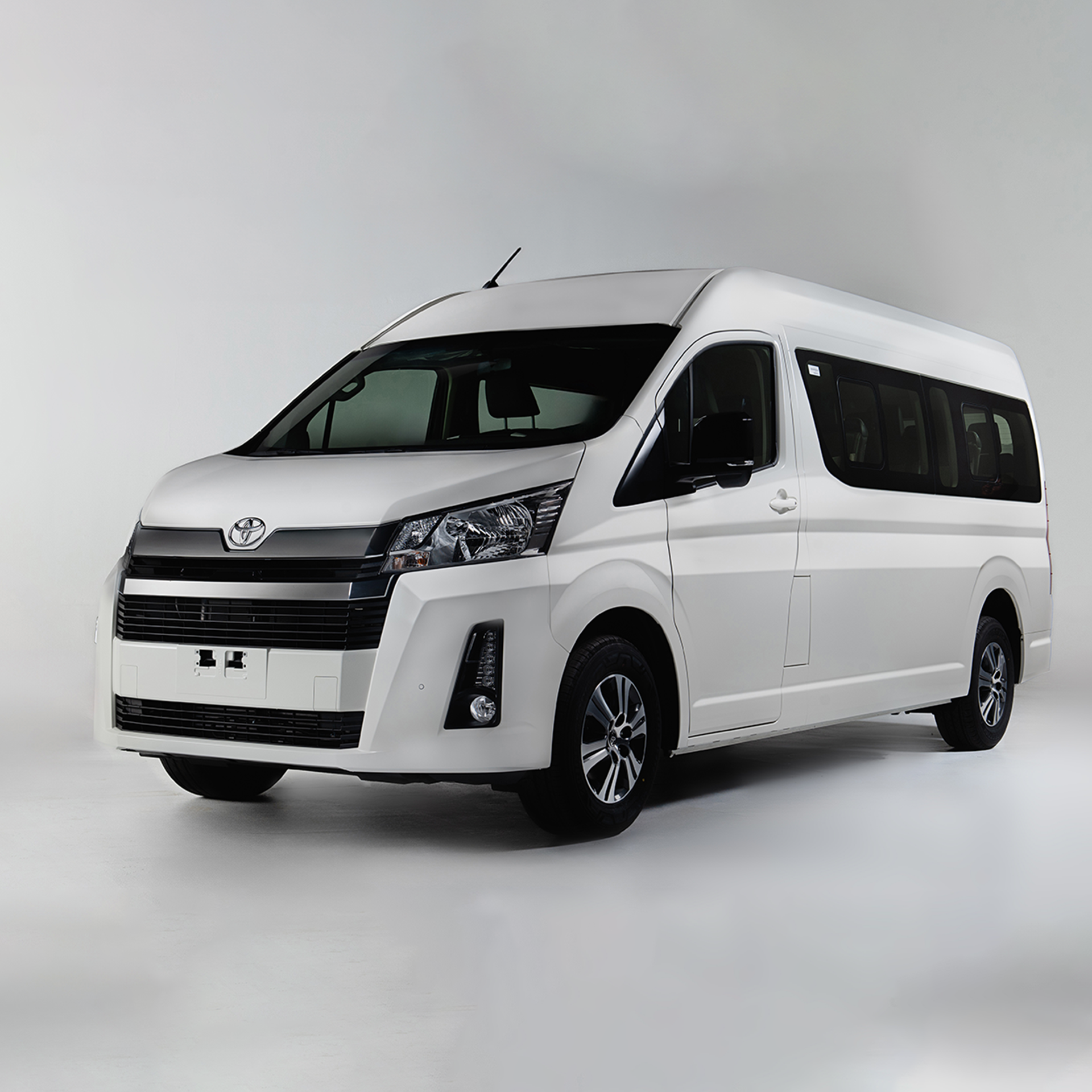 Toyota Hiace minivan for private transfers in Costa Rica